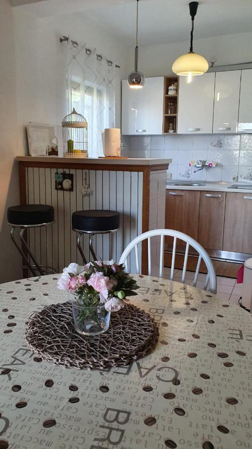 Apartmani Sofia Njivice Exteriér fotografie